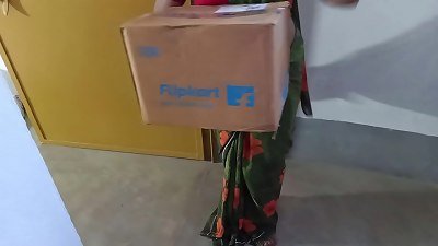 Get fucked from flipkart delivery fellow instead of money when my hubby not home