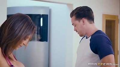 Brazzers - Dirty milf Sara Jay fucks hers sons friend