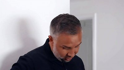 When Shay glances learns that her daughter-in-law is getting bullied by the vicinity wank - full sequence on http://bit.ly/BraSex