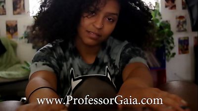 A Tribute to a King - ig @gaiagraphy101