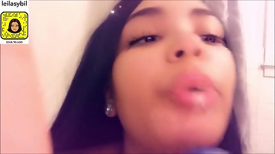 La grosse pute de Snap, suce sonnie gode en gorge