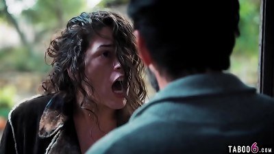 Street doll Victoria Voxxx finds a used condom in the litter of a hubby