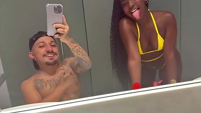 PISTOLINHA did the good thing and ate the ebony woman's caboose and left it broken (full on RED)