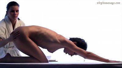 girl massages another lady Vika first time