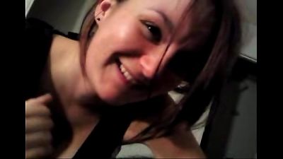 horny girlfriend sucking meatpipe