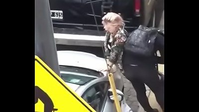 Argentina Putisima Enfiestada En La Calle A Plena luz del d&iacute;a