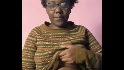 solo ebony horny girl