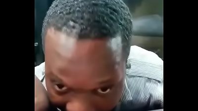 Jamaican police dude munching beaver in uniform - 2021