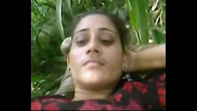 indian outdoor sex in field