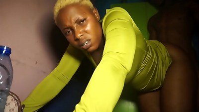 My stepsister unsheathes her slit when when bathing