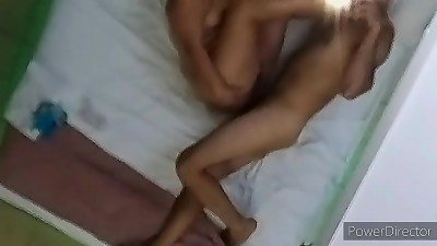 &Eacute;xtasis total en Halloween, trio orgasmos anales en 5 minutos.