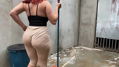 I hired this maid and view at the clothes she wore, I was crazy with lust, what a large ass