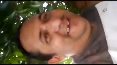 Velhos tarados encontram sereia no amazonas