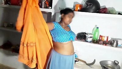 cool and uber-cute 20 years bhabhi first-ever time hook-up