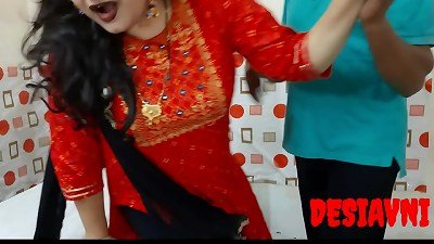 desi avni madam hard boned by peon on the office table