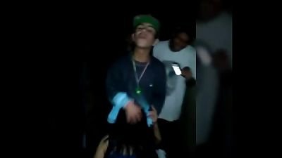 Novinha Mamando no Baile