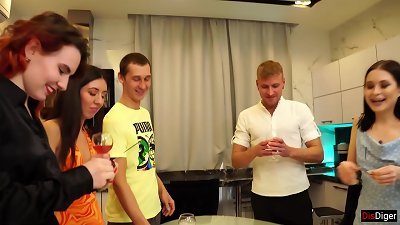 students celebrate new Years Eve At party And screw group hookup